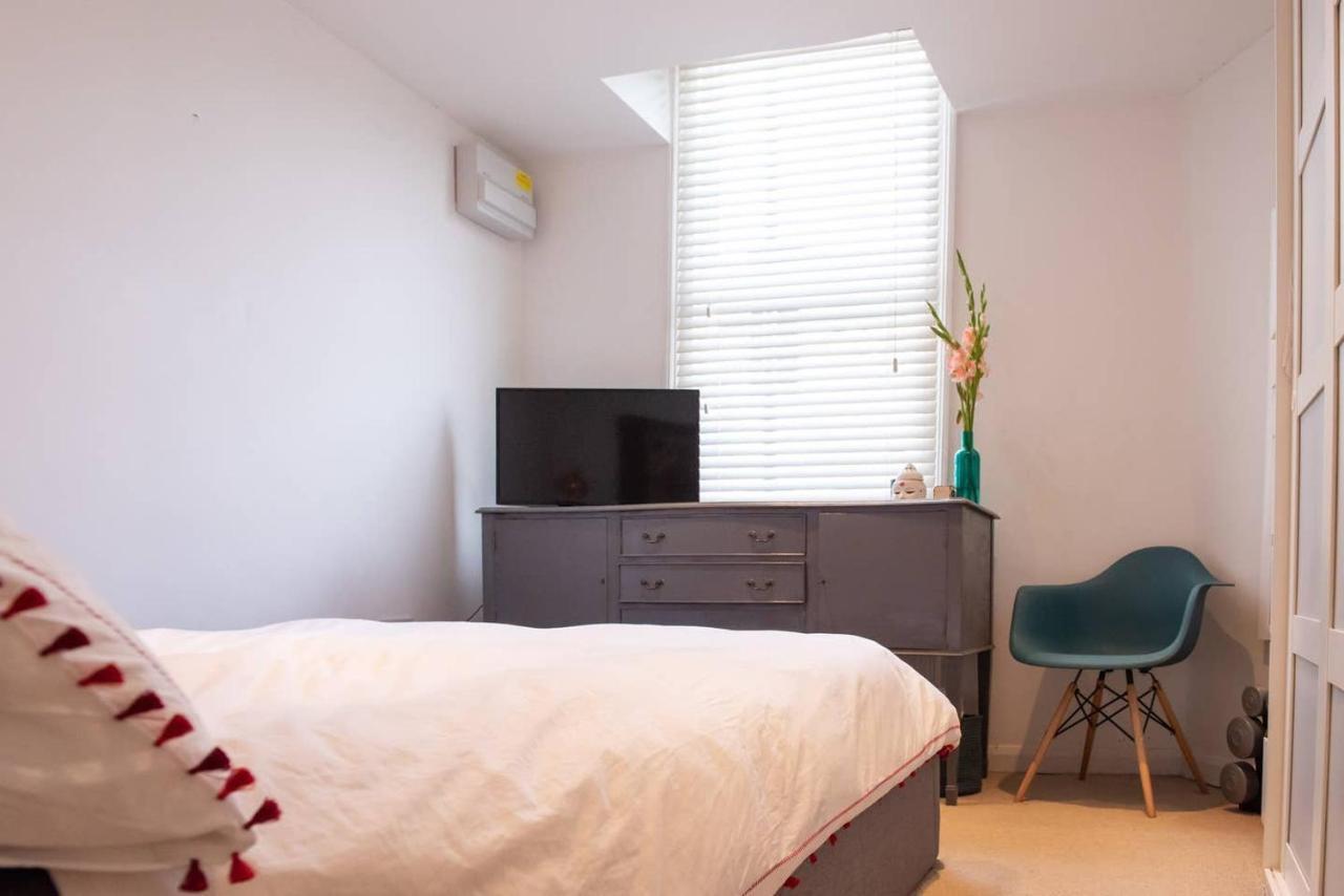 Modern 1 Bedroom Apartment In Fulham London Eksteriør bilde